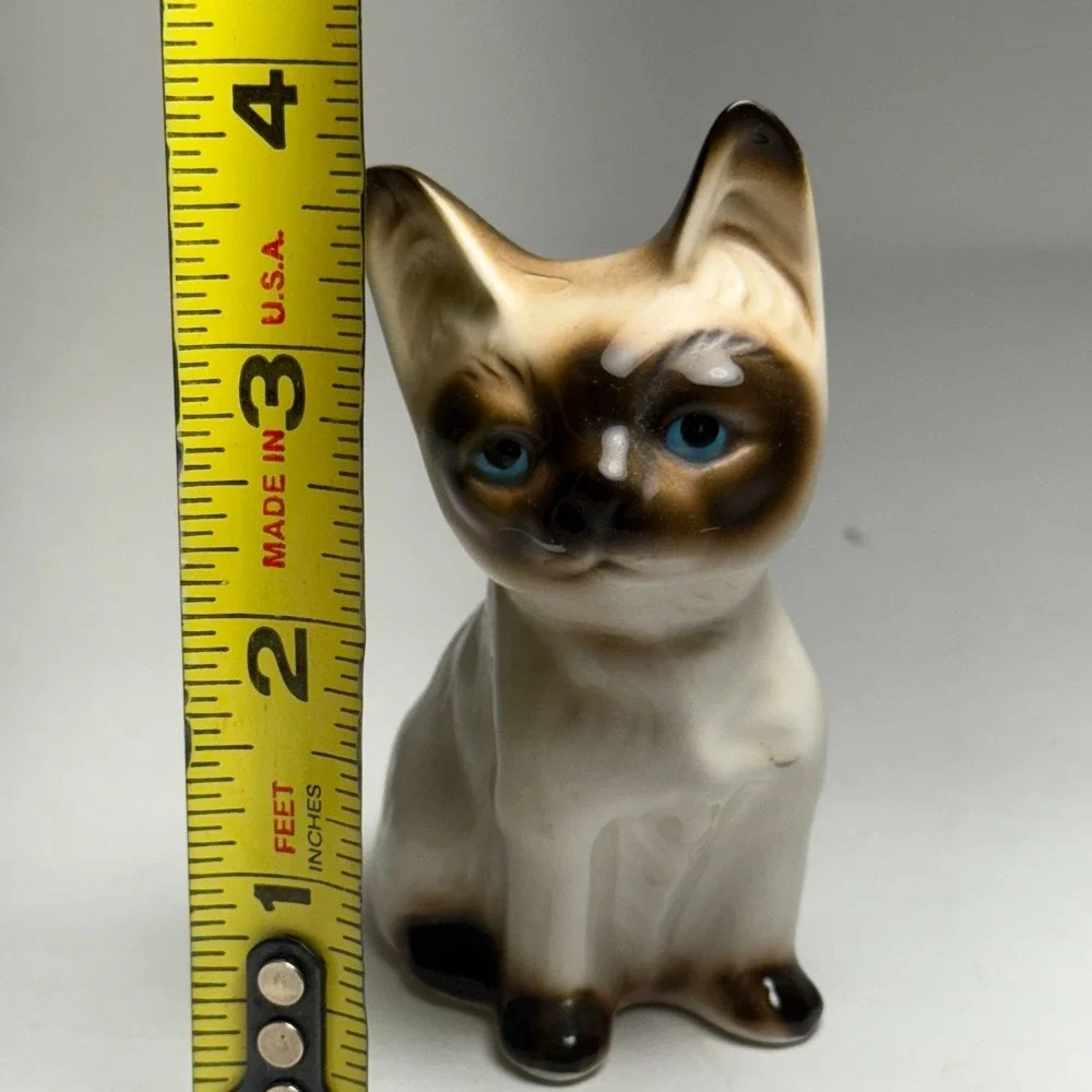 Vintage Enesco Siamese Cat Figurine Ceramic With Beautiful Blue Eyes‎ 4